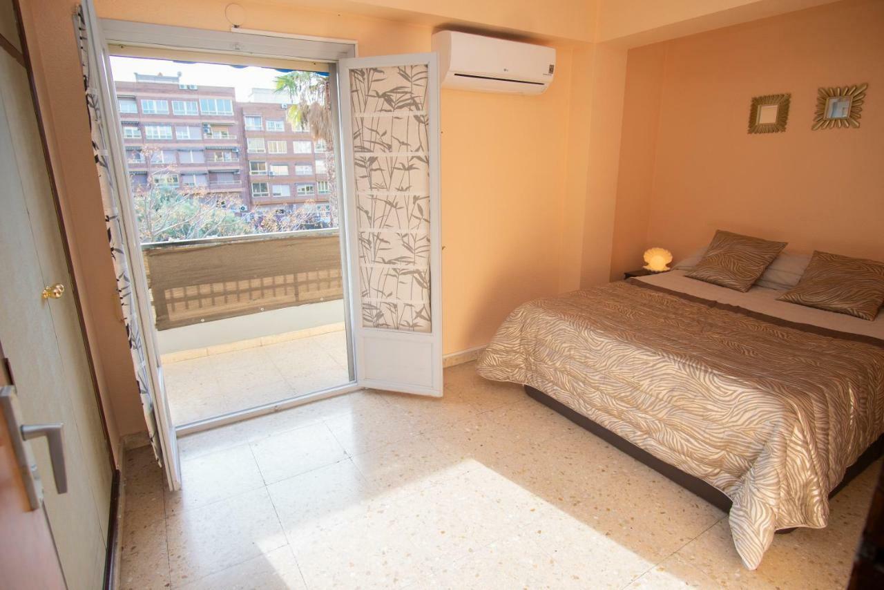 Apartamento Comodo A 10 Min Del Centro Alicante Exterior photo